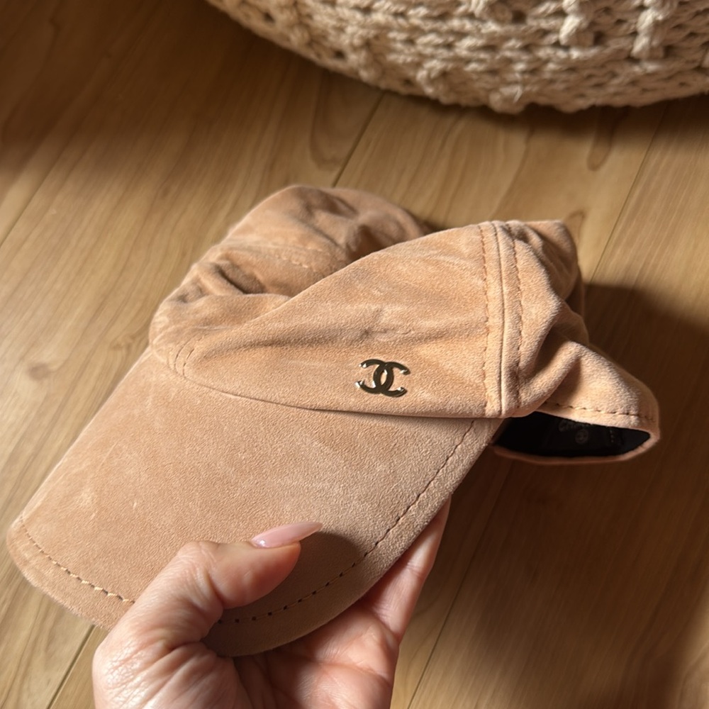Chanel Suede Goatskin CC Cap - Picture 3 of 7